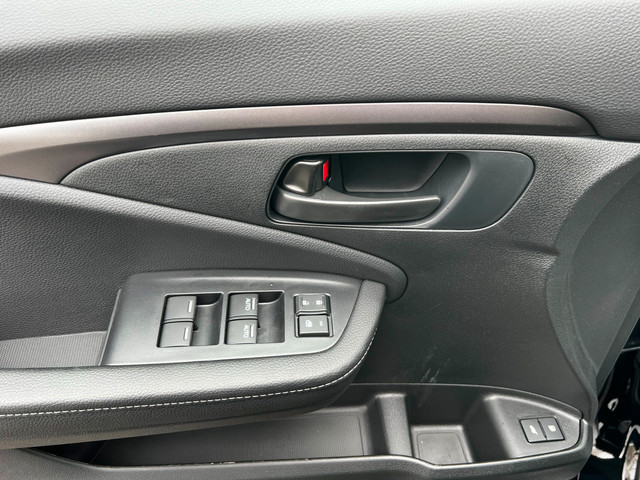 2025 Honda Passport Sport POWER LIFTGATE**POWER MOONROOF**HEA... in Cars & Trucks in Grande Prairie - Image 4