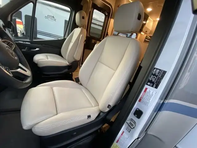 2025 Winnebago View 24T in RVs & Motorhomes in Abbotsford - Image 32