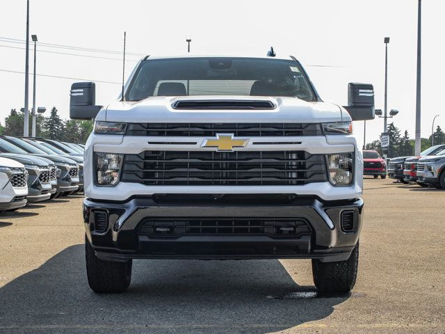 2024 Chevrolet Silverado 2500HD Custom 6.6L in Cars & Trucks in Edmonton - Image 3