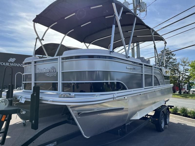 2023 SunCatcher Select 22 SS w/YAMAHA F60 AND TRAILER in Powerboats & Motorboats in Moncton - Image 2