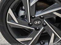 This Hyundai Elantra has a strong Regular Unleaded I-4 2.0 L/122 engine powering this Variable trans... (image 5)