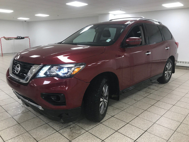 2020 Nissan Pathfinder SL Premium in Cars & Trucks in Calgary - Image 2