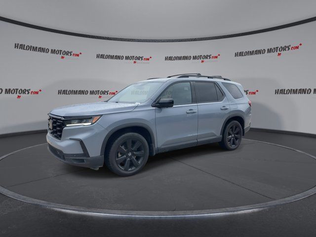 2023 Honda Pilot Black Edition in Cars & Trucks in Hamilton - Image 4