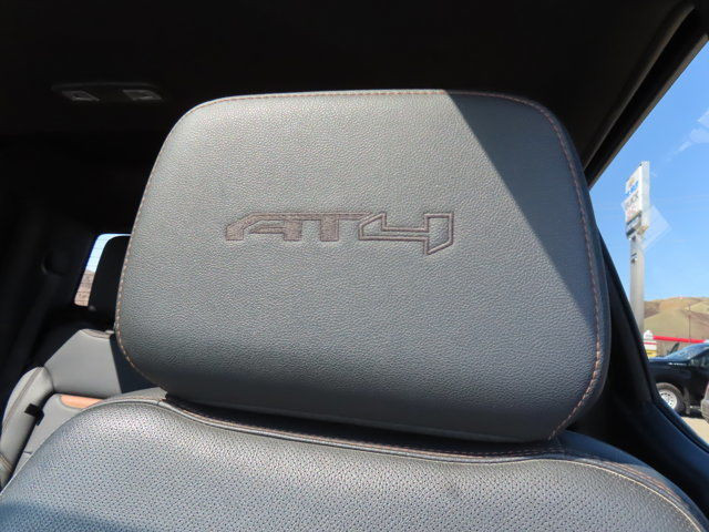 2022 GMC Sierra 1500 Limited AT4 6.2 L V8 4x4 in Cars & Trucks in Regina - Image 4