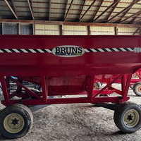 Bruns Gravity Wagon's, 2 To Choose From, 350 And 400, Like New!