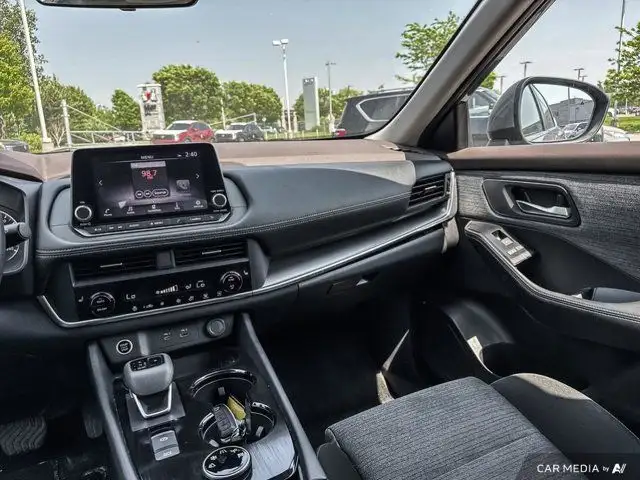 2023 Nissan Rogue SV dans Autos et camions dans Ottawa - Image 14