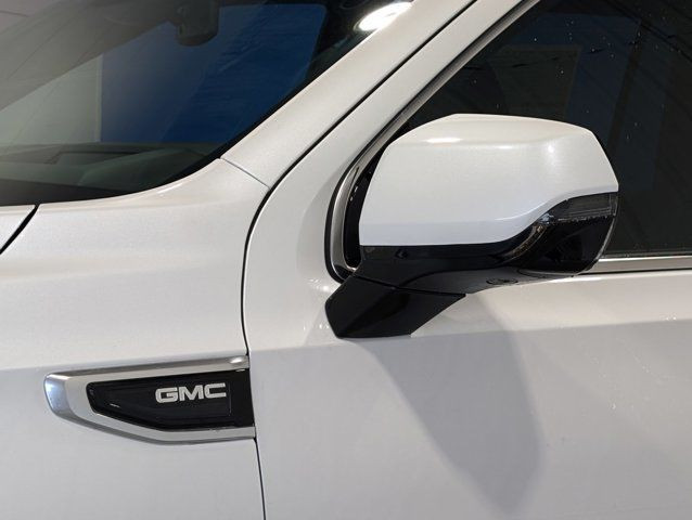 2024 GMC Yukon XL Denali- Power Panoramic Sunroof in Cars & Trucks in Barrie - Image 3