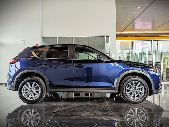 2023 Mazda CX-5 GX AWD in Cars & Trucks in City of Montréal - Image 4