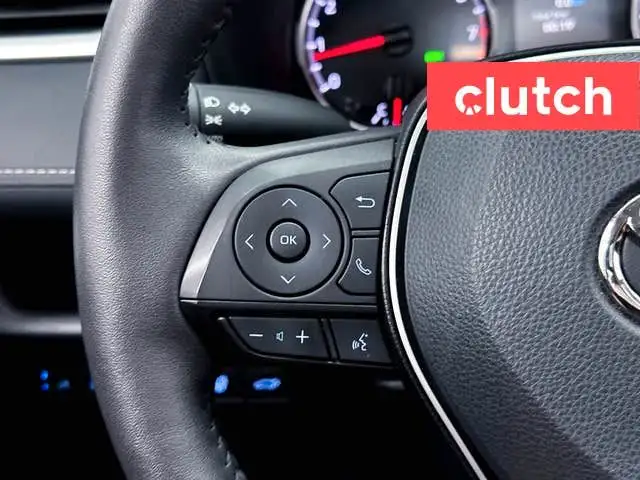 2022 Toyota RAV4 XLE AWD w/ Apple CarPlay, Heated Front Seats, R dans Autos et camions dans Ville de Toronto - Image 26