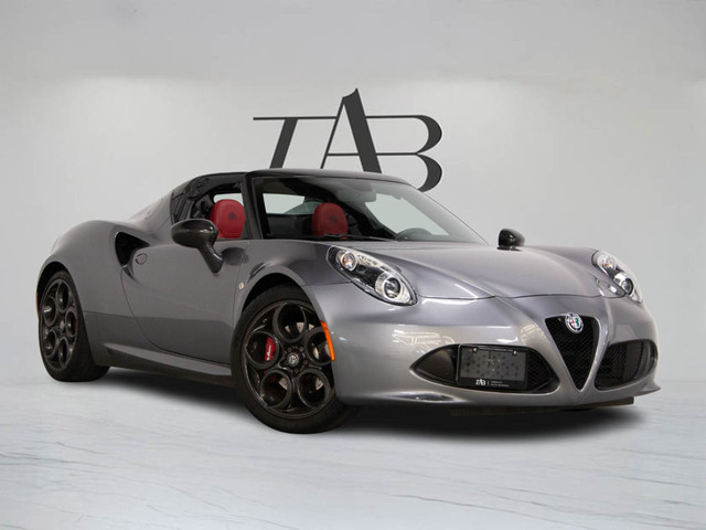 2017 Alfa Romeo 4C Coupe SPIDER | CARBON TRIM | RED INTERIOR in Cars & Trucks in Mississauga / Peel Region - Image 2