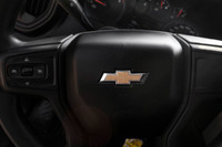 ENGINE 5.3L ECOTEC3 V8 with available Active Fuel Management (355 hp [265 kW] @ 5600 rpm 383 lb-ft o... (image 8)