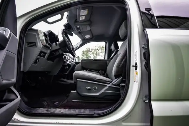 2021 Ford F-150 XLT • REMOTE START • NAV • PARK ASSIST • CP/AA in Cars & Trucks in Cornwall - Image 29