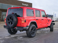 *Black Leather-Faced Bucket Seats, Heated Steering Wheel, Front Heated Seats, Remote Engine Start, L... (image 5)