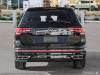 This Volkswagen Tiguan delivers a Intercooled Turbo Regular Unleaded I-4 2.0 L/121 engine powering t... (image 5)