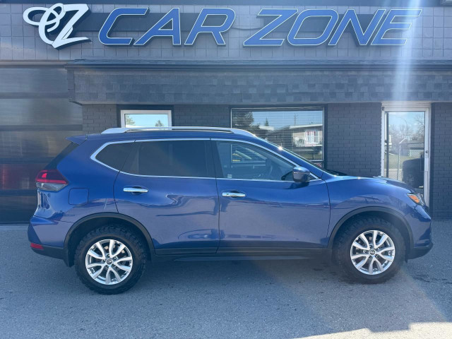 2019 Nissan Rogue SV AWD in Cars & Trucks in Calgary - Image 2