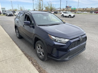 PRIX ET QUALITÉ IMBATTABLE venez découvrir notre TOYOTA RAV4 2022 XLE AWD BAS KM ECRAN TOIT OUVRANT... (image 1)