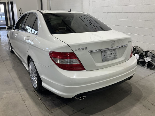 Mercedes-Benz C-Class 4dr Sdn C 250 4MATIC 2011 à vendre in Cars & Trucks in Laval / North Shore - Image 2