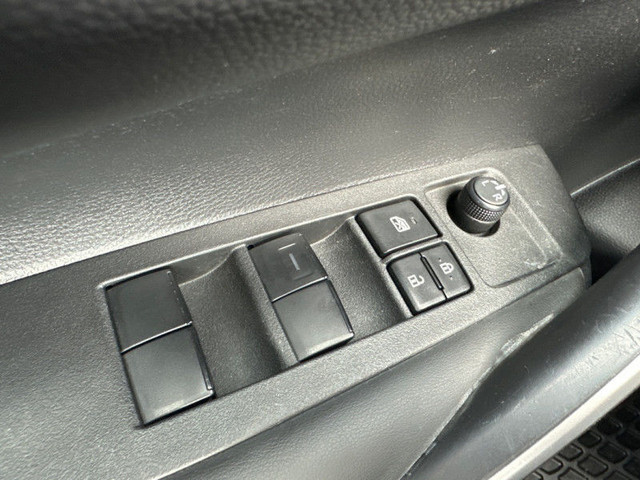 2022 Toyota Corolla SE - Heated Seats - Low Mileage in Cars & Trucks in Edmonton - Image 4