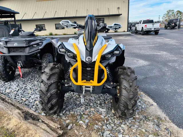 2024 CANAM RENEGADE XMR 1000R (FINANCING AVAILABLE) in ATVs in Strathcona County - Image 3