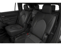Accident Free, TCUV Certified, Machine Front Rotors, Machine Rear Rotors, AWD, 3rd row seats: split-... (image 8)