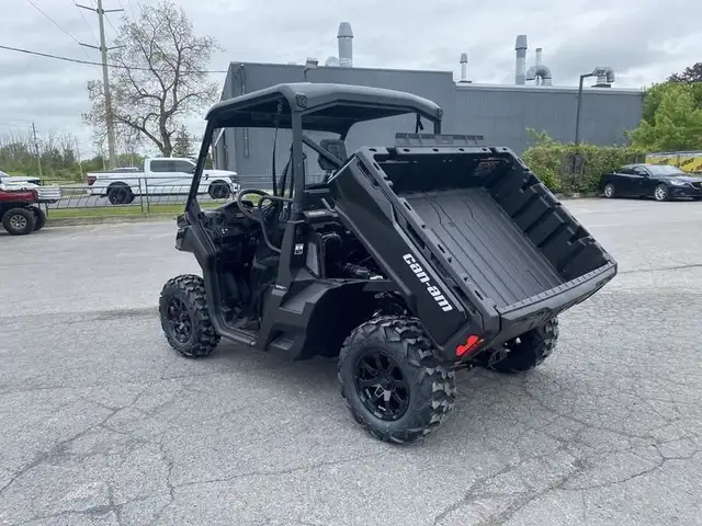 2025 CANAM DEFENDER XT HD9!! FINANCE @ $120 B/W!! in ATVs in Strathcona County - Image 6