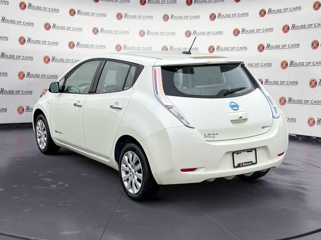 2012 Nissan LEAF 4dr HB SL EV/ Heated Seats/ Bluetooth in Cars & Trucks in Calgary - Image 4