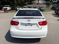 2010 Hyundai Elantra GL GL Manual | One Owner | Clean Carfax Nordic White 2.0L DOHC 16V CVVT FWD 5-S... (image 5)