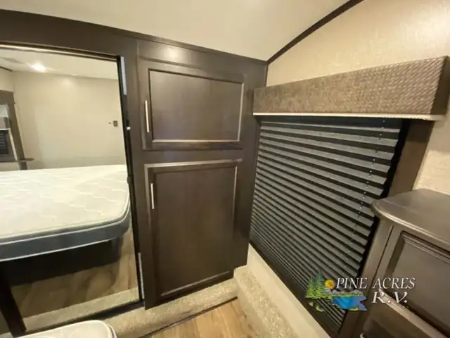 2021 Jayco Eagle 321RSTS in Travel Trailers & Campers in Truro - Image 49