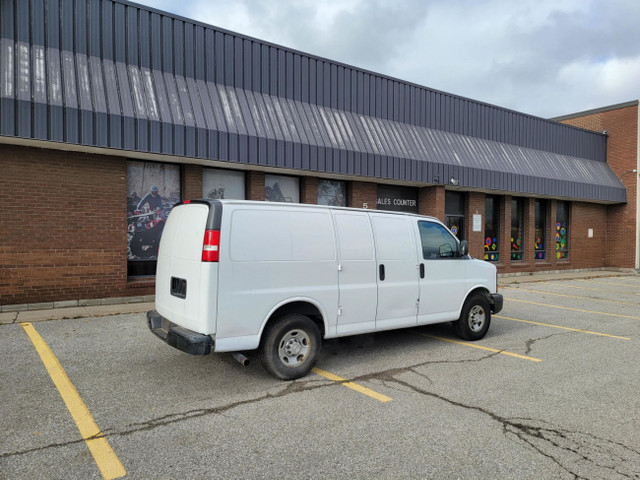 2015 Chevrolet Express Cargo Van 2500 HEAVY DUTY CARGO VAN WITH  in Cars & Trucks in City of Toronto - Image 3