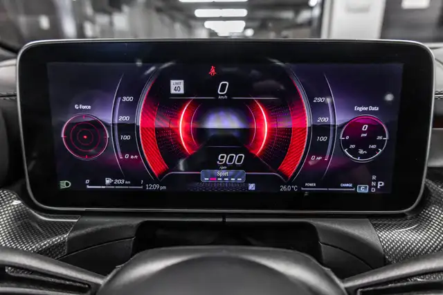 2023 Mercedes-Benz C300 4MATIC Sedan | Premium | Night | Carplay in Cars & Trucks in City of Montréal - Image 28