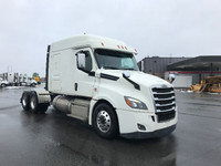 2019 Freightliner T12664ST