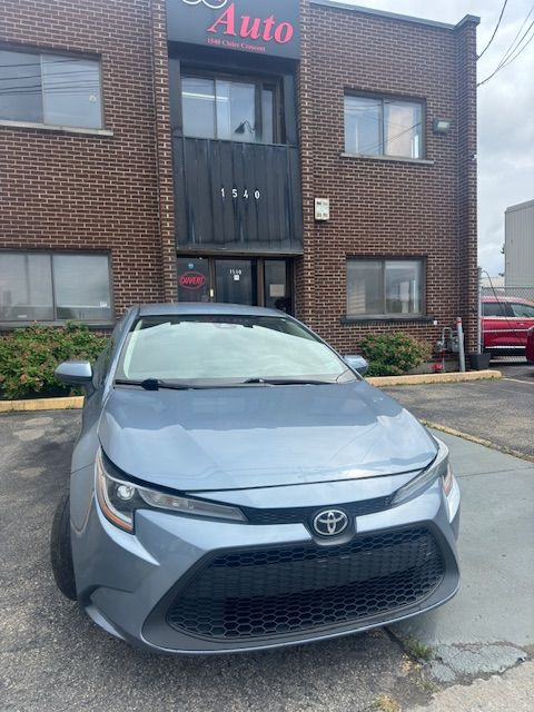 2020 Toyota Corolla in Cars & Trucks in City of Montréal - Image 3