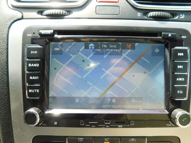 Volkswagen Eos Highline Cuir, Mags GPS Détecteurs Pare Choc Arr  in Cars & Trucks in City of Montréal - Image 36