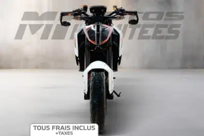 KTM 1290 SUPER DUKE R 2017 Noir et Blanc 28421 km au compteur. Motos Illimitées Terrebonne. Prix de...