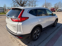 2019 Honda Crv LX AWD,excellent conditions,gas saver,2 previous owners,clean carfax,safety certifica... (image 8)