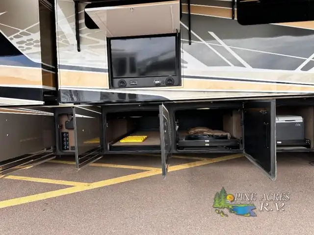 2023 Entegra Coach Cornerstone 45B 605 h.p. 26K Miles in RVs & Motorhomes in Moncton - Image 84