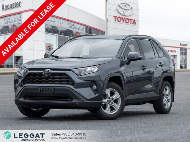 2020 Toyota RAV4 XLE FWD in Cars & Trucks in Hamilton