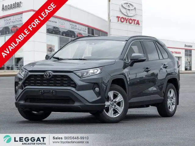 2020 Toyota RAV4 XLE FWD in Cars & Trucks in Hamilton - Image 2