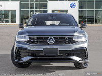 This Volkswagen Tiguan has a durable Intercooled Turbo Regular Unleaded I-4 2.0 L/121 engine powerin... (image 1)