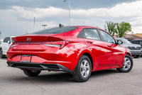 LOW KM! - TOUCHSCREEN Display - APPLE Carplay - Android Auto - HEATED Seats - LANE DEPARTURE Warning... (image 1)
