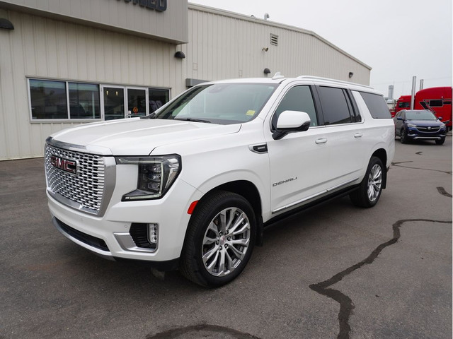 2023 GMC Yukon XL DNLI in Cars & Trucks in Saskatoon