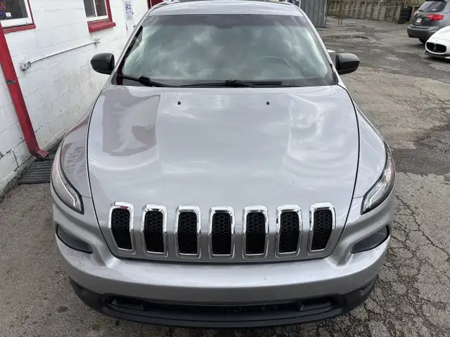 2016 Jeep Cherokee SPORT | 4WD | HEATED SEATS | 2.4L FUEL EFFICI in Cars & Trucks in Calgary - Image 3