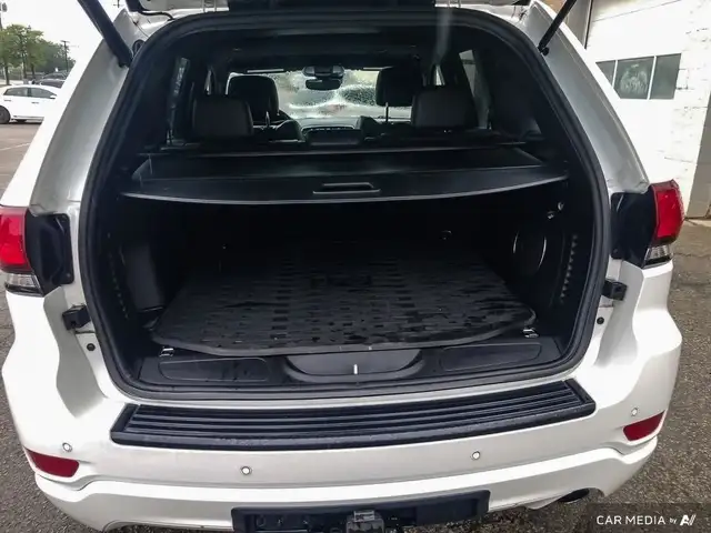 2021 Jeep Grand Cherokee Laredo ALTITUDE | SUNROOF | PROTECH... in Cars & Trucks in London - Image 13
