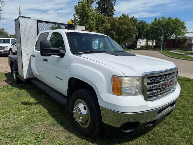 2013 GMC K 3500 SIERRA SLE CREW CAB WELDING TRUCK $32,995 in Cars & Trucks in Edmonton - Image 4