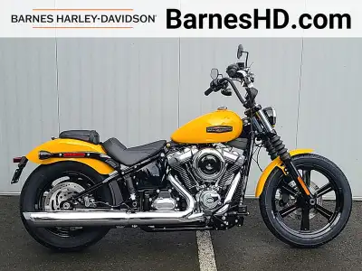 Base MSRP: $20,949 Standard Options Included: ABS Security System Cast Wheels Chrome Trim RDRS Barne...