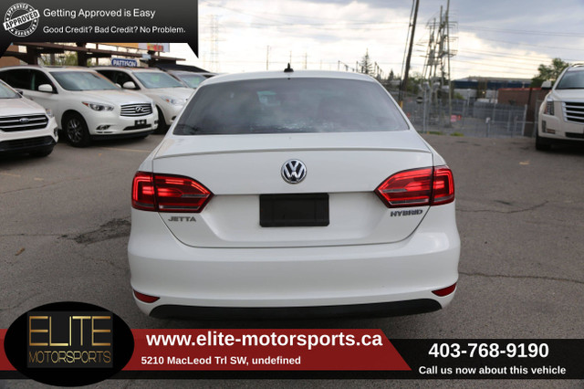 2013 VOLKSWAGEN JETTA SEDAN RARE HYBRID 4dr TSI DSG CLEAN CARFAX in Cars & Trucks in Calgary - Image 3