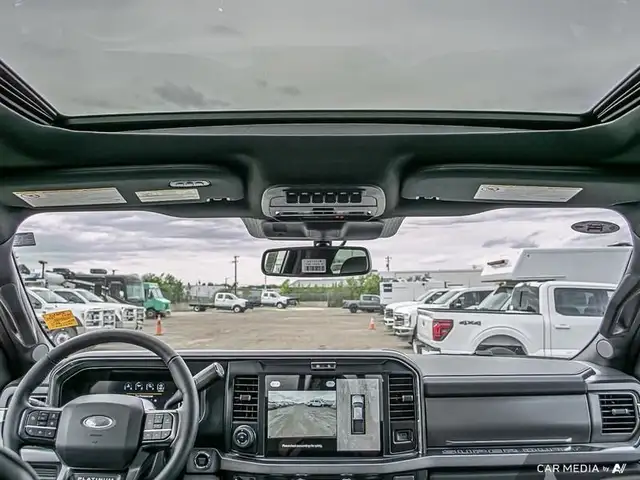 2025 Ford F-350 Super Duty PLATINUM in Cars & Trucks in Edmonton - Image 30