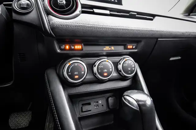 2021 Mazda CX-3 GT • SUNROOF • HUD • HEATED LEATHER • BOSE AUDIO in Cars & Trucks in Cornwall - Image 24