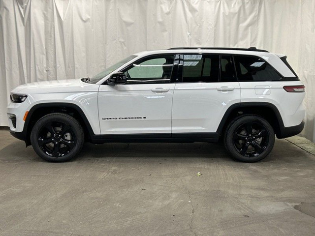 2025 Jeep Grand Cherokee in Cars & Trucks in Lethbridge - Image 3