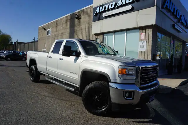 2015 GMC Sierra 2500HD in Cars & Trucks in Oakville / Halton Region - Image 9